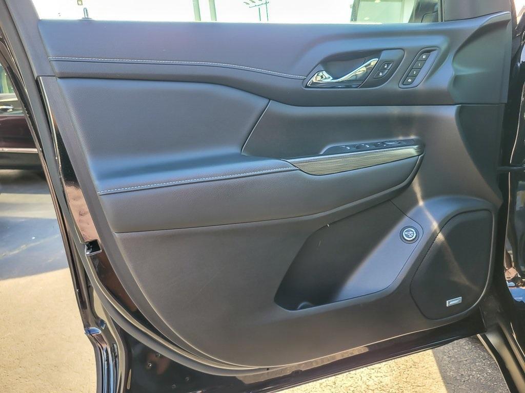 used 2023 GMC Acadia car, priced at $36,150