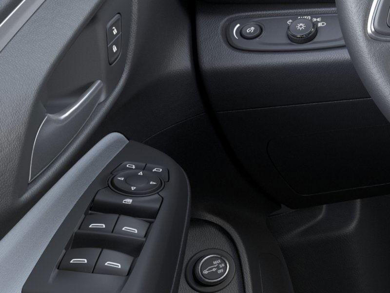 new 2025 Buick Envista car, priced at $26,039