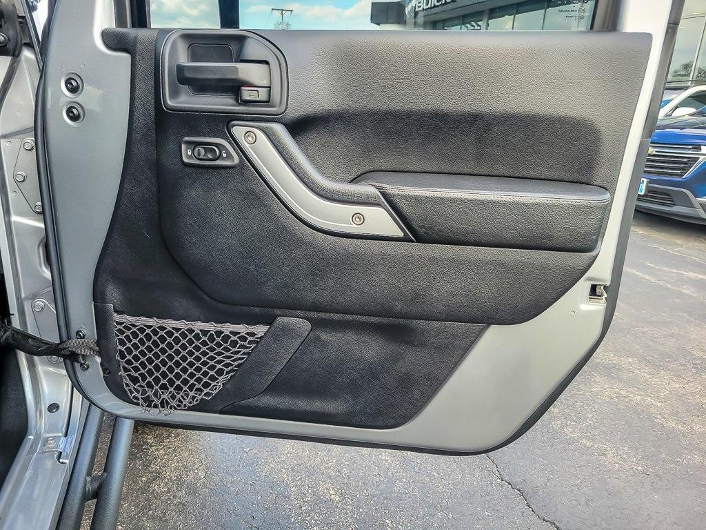 used 2016 Jeep Wrangler Unlimited car, priced at $27,895