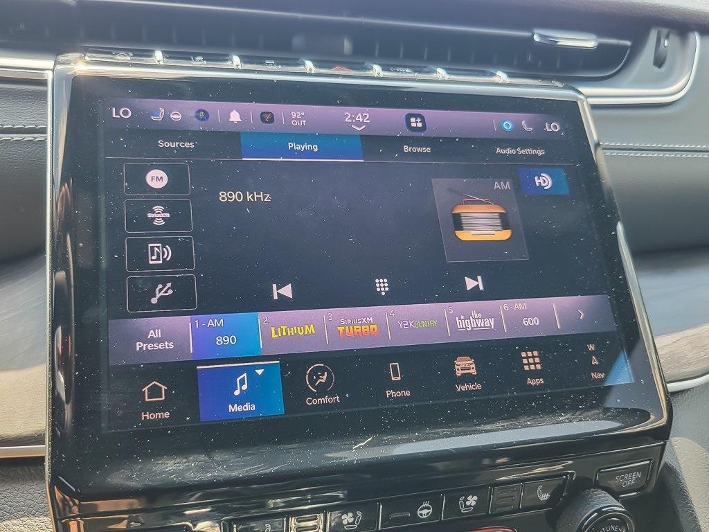 used 2024 Jeep Grand Cherokee car, priced at $38,995