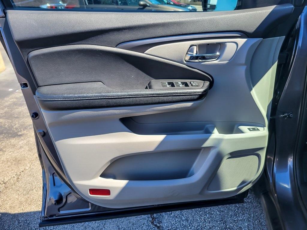used 2017 Honda Pilot car, priced at $20,895
