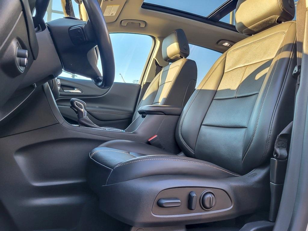 used 2022 Chevrolet Equinox car, priced at $23,500