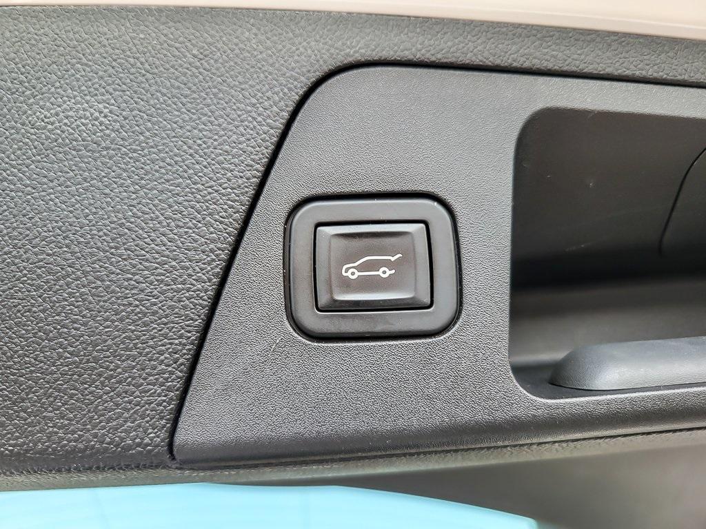 used 2018 Buick Envision car, priced at $15,395