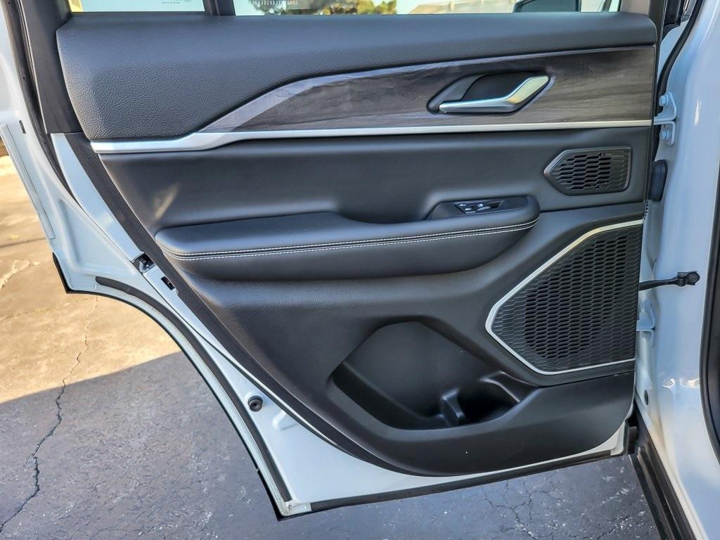 used 2022 Jeep Grand Cherokee car, priced at $29,350