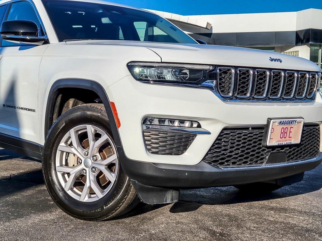 used 2022 Jeep Grand Cherokee car, priced at $29,350