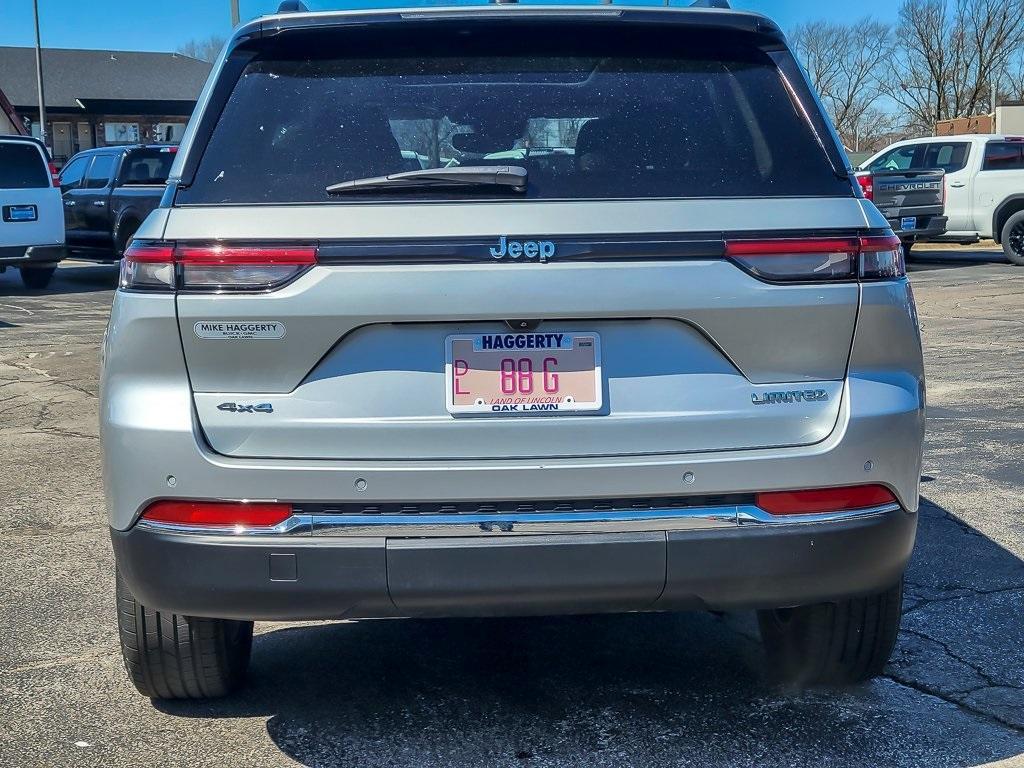 used 2022 Jeep Grand Cherokee car, priced at $32,990