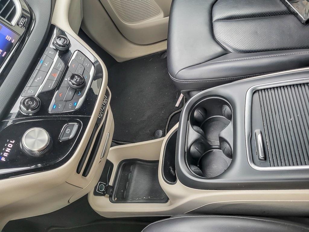 used 2023 Chrysler Pacifica car, priced at $23,695