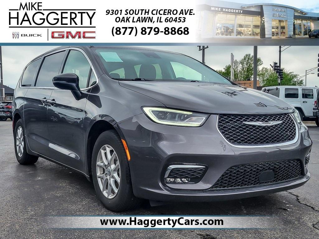 used 2023 Chrysler Pacifica car, priced at $23,695