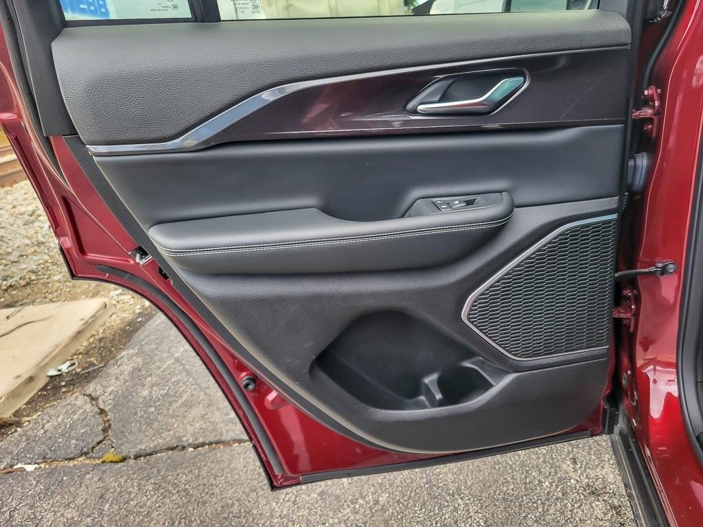 used 2022 Jeep Grand Cherokee car, priced at $29,680