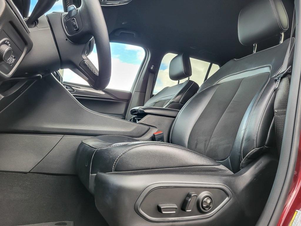 used 2022 Jeep Grand Cherokee car, priced at $29,680