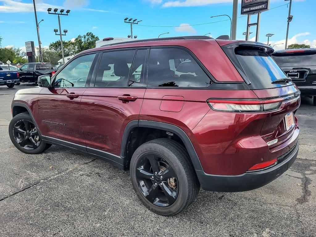 used 2022 Jeep Grand Cherokee car, priced at $29,680