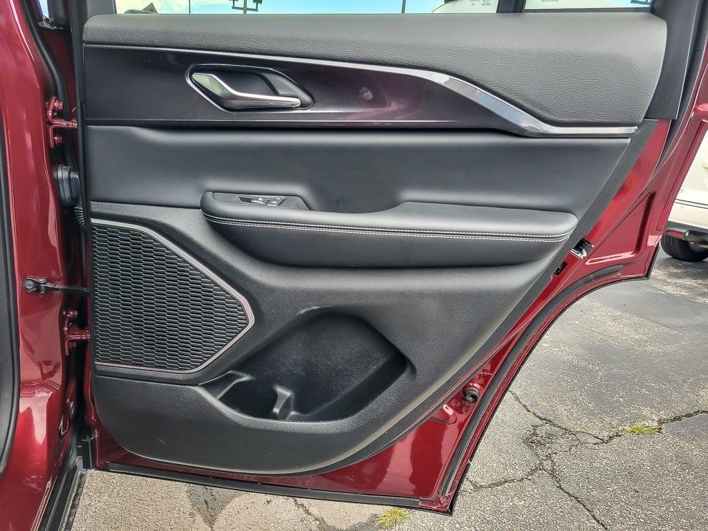 used 2022 Jeep Grand Cherokee car, priced at $29,680