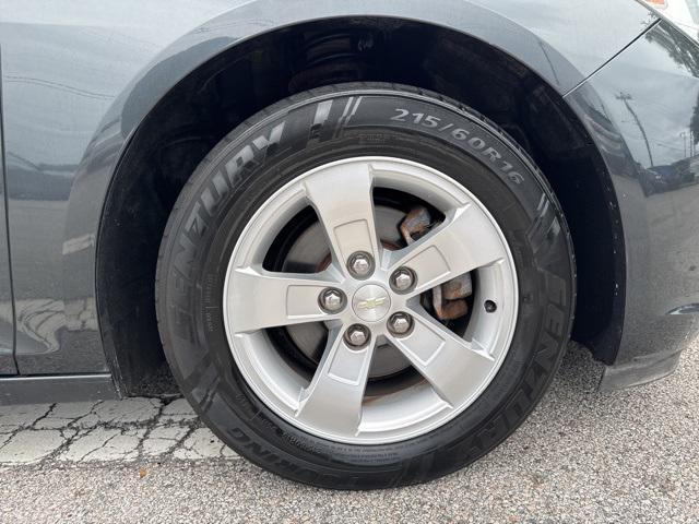 used 2015 Chevrolet Malibu car, priced at $6,498