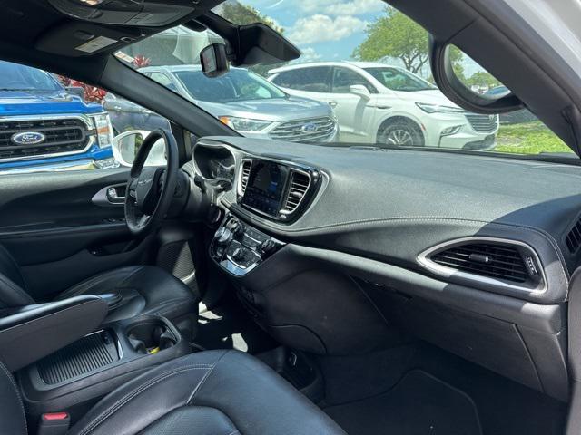used 2022 Chrysler Pacifica Hybrid car, priced at $23,980