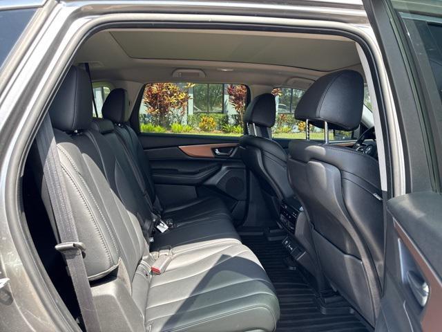used 2022 Acura MDX car, priced at $34,628
