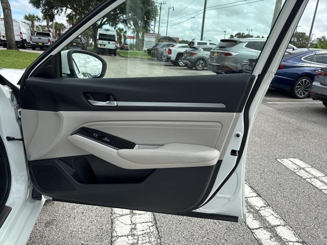 used 2022 Nissan Altima car, priced at $25,726
