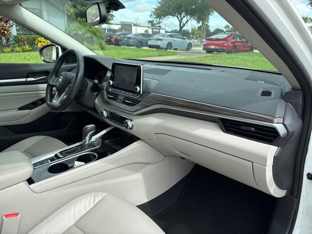 used 2022 Nissan Altima car, priced at $25,726