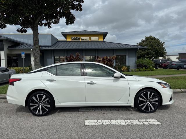 used 2022 Nissan Altima car, priced at $25,726