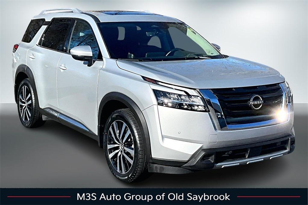 used 2023 Nissan Pathfinder car, priced at $35,939