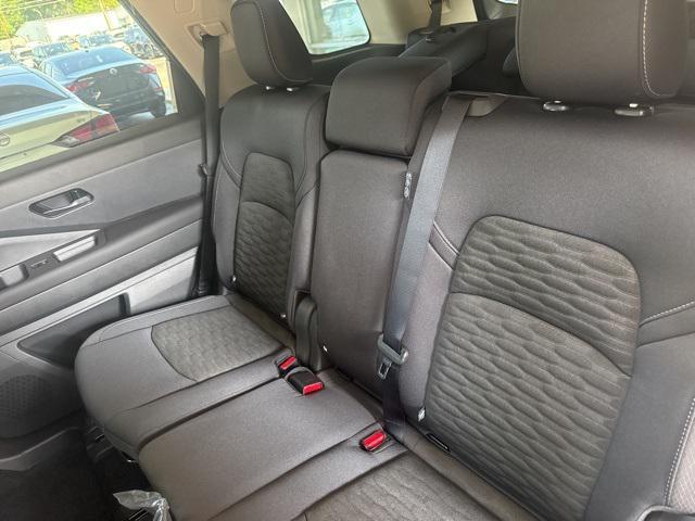 new 2025 Nissan Pathfinder car, priced at $40,360