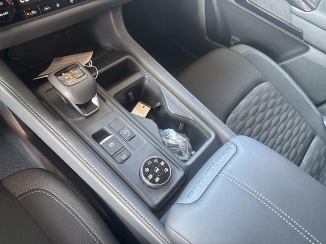 new 2025 Nissan Pathfinder car, priced at $40,360