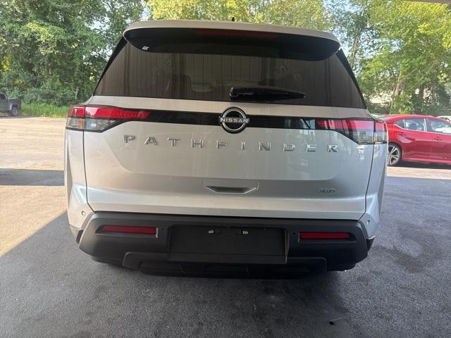 new 2025 Nissan Pathfinder car, priced at $40,360