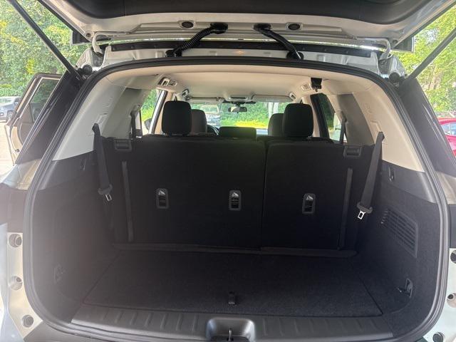 new 2025 Nissan Pathfinder car, priced at $40,360