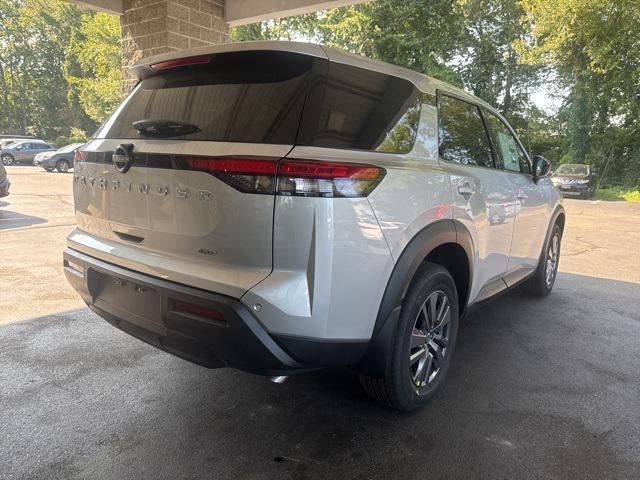 new 2025 Nissan Pathfinder car, priced at $40,360
