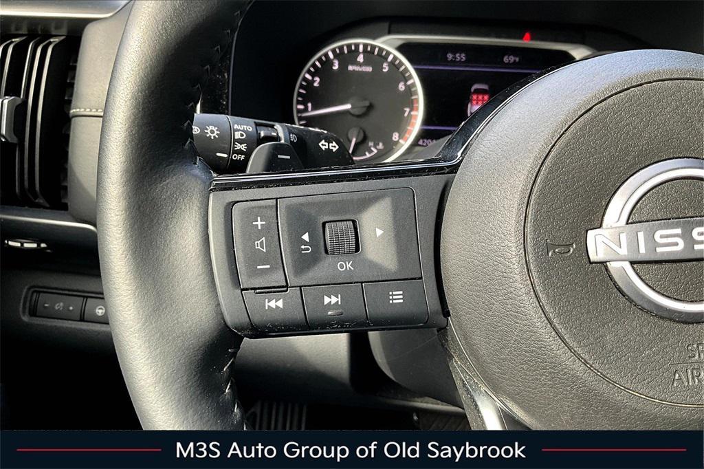 used 2022 Nissan Pathfinder car, priced at $28,290