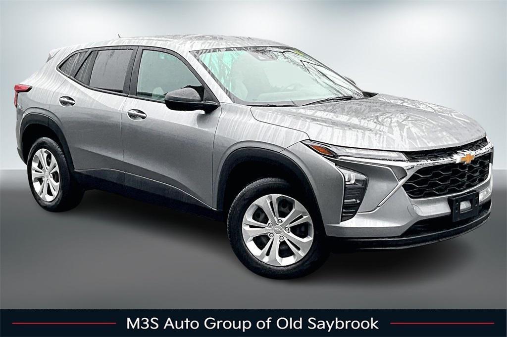 used 2024 Chevrolet Trax car, priced at $18,948
