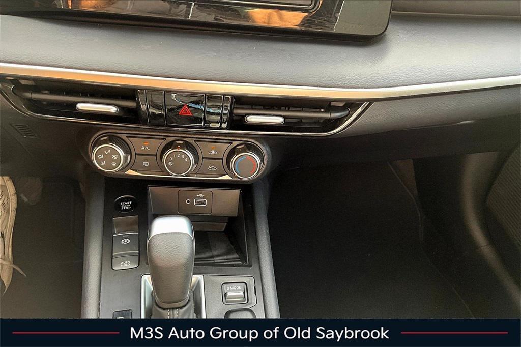 used 2025 Nissan Kicks car, priced at $20,290