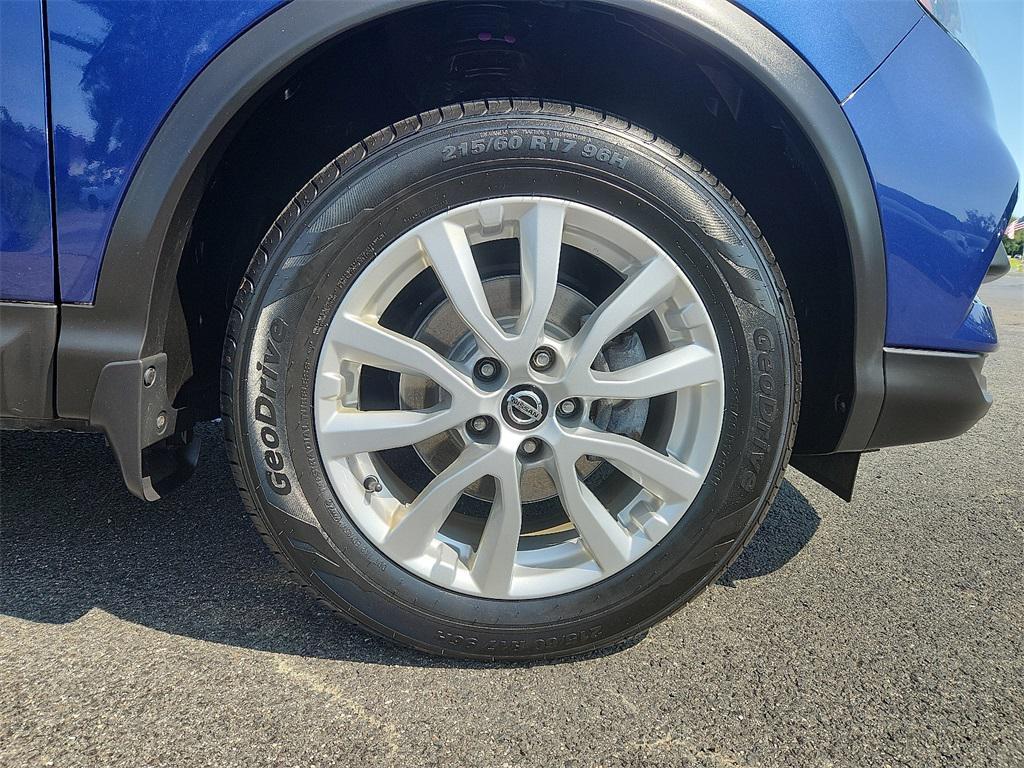 used 2022 Nissan Rogue Sport car, priced at $18,380