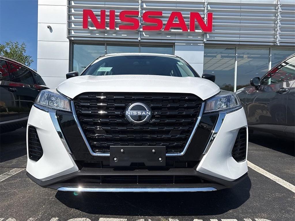 new 2025 Nissan Kicks car, priced at $23,870