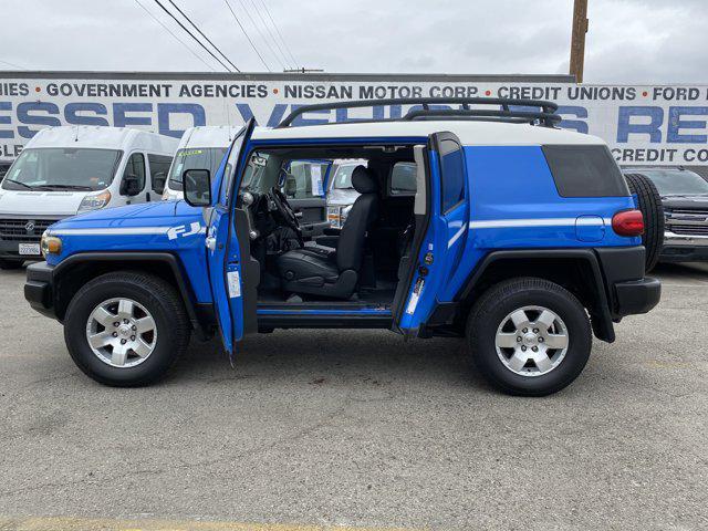 used 2007 Toyota FJ Cruiser car, priced at $14,941