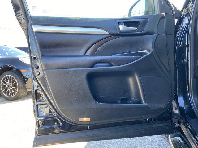 used 2018 Toyota Highlander car, priced at $19,980