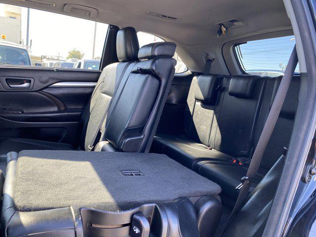 used 2018 Toyota Highlander car, priced at $19,980
