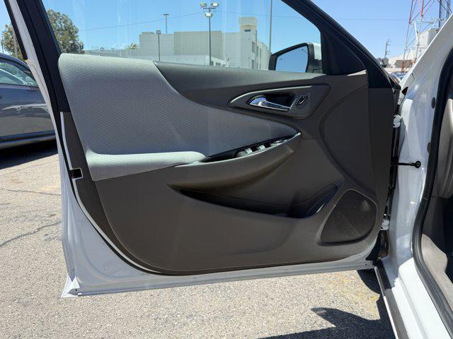 used 2018 Chevrolet Malibu car, priced at $9,889