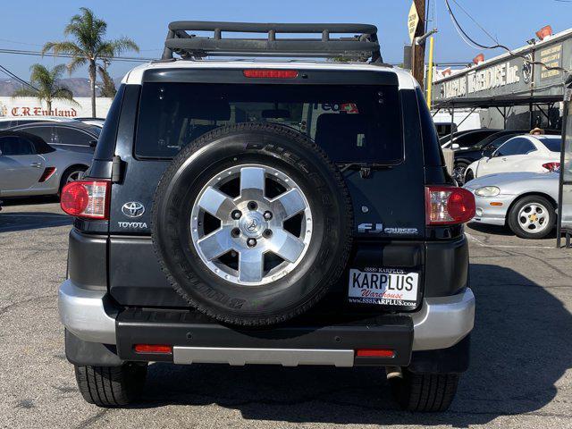 used 2007 Toyota FJ Cruiser car, priced at $11,991