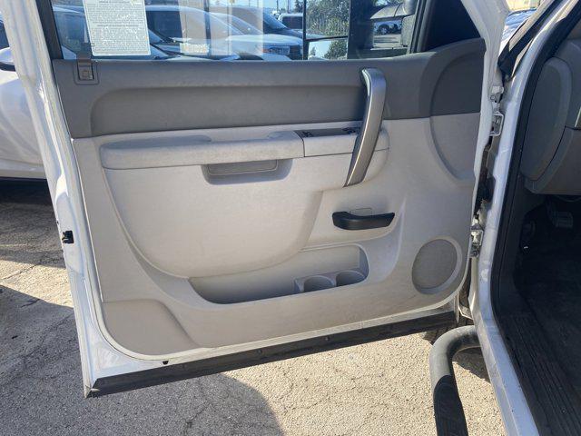 used 2013 Chevrolet Silverado 2500 car, priced at $17,947