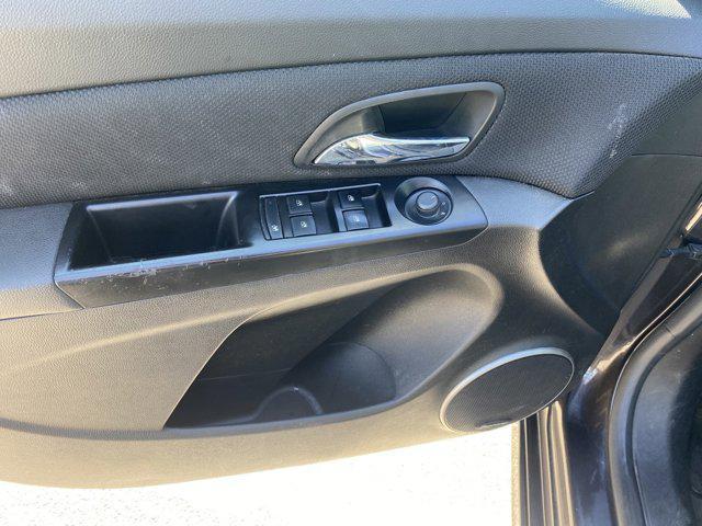 used 2014 Chevrolet Cruze car, priced at $7,947