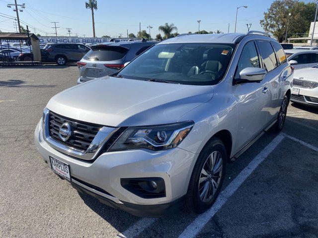 used 2020 Nissan Pathfinder car, priced at $17,977