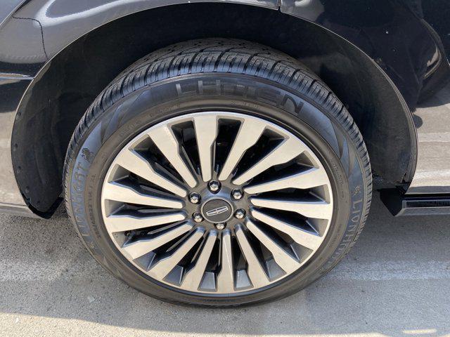 used 2019 Lincoln Navigator car, priced at $31,318