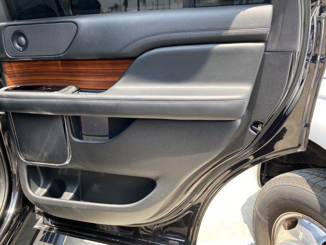 used 2019 Lincoln Navigator car, priced at $31,318