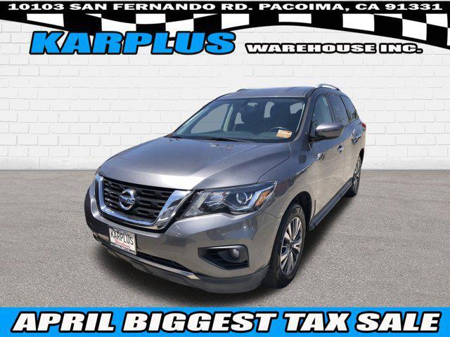 used 2020 Nissan Pathfinder car, priced at $15,977