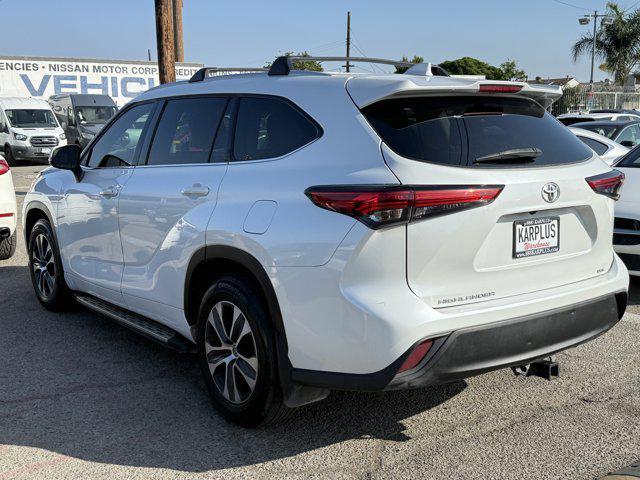used 2022 Toyota Highlander car, priced at $27,597