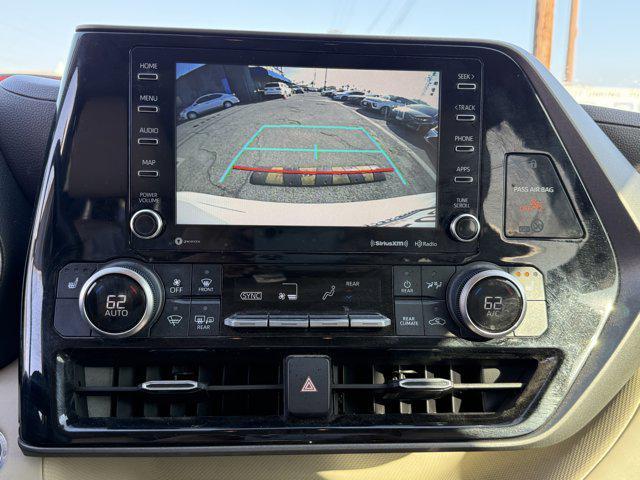 used 2022 Toyota Highlander car, priced at $27,597