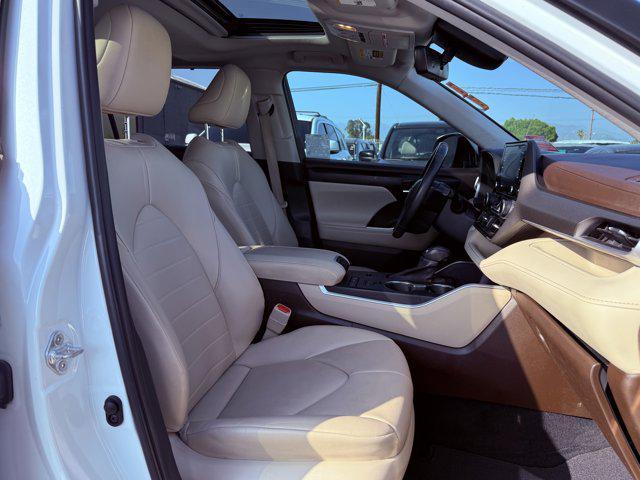 used 2022 Toyota Highlander car, priced at $27,597