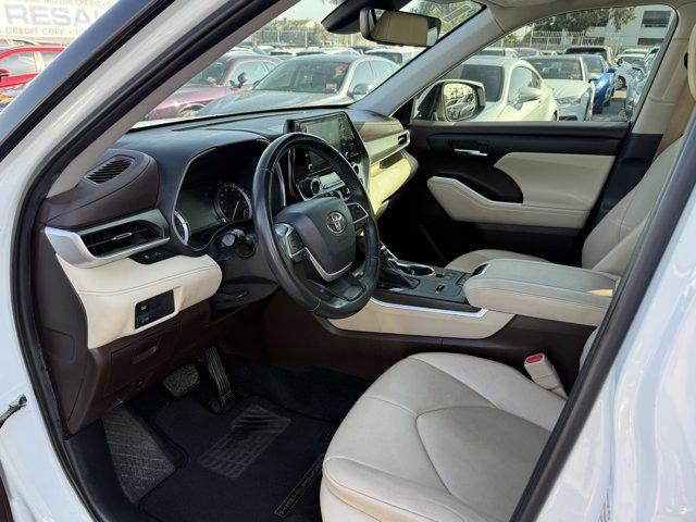 used 2022 Toyota Highlander car, priced at $27,597