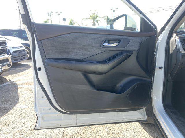 used 2023 Nissan Rogue car, priced at $13,985