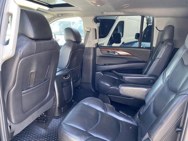 used 2019 Cadillac Escalade ESV car, priced at $34,991